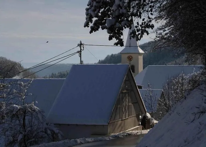 Nyaraló In With Swimming Pool *